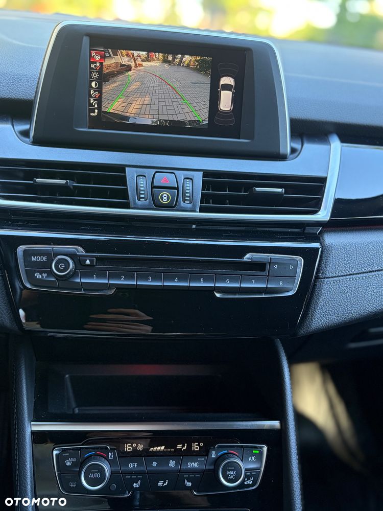 BMW Seria 2 218i Sport Line - 25