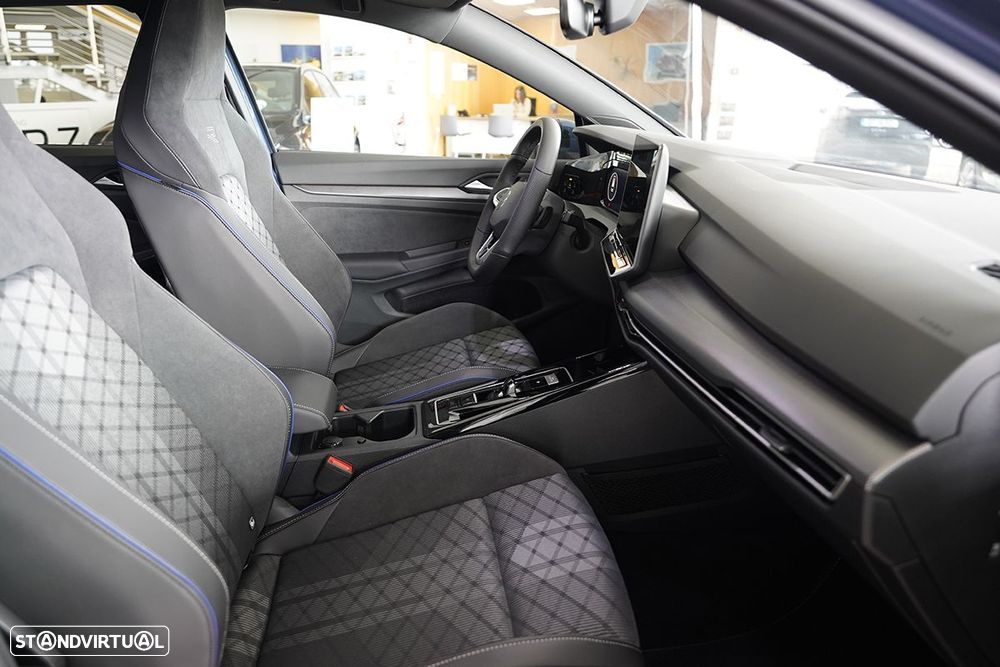 VW Golf Variant 1.5 eTSI R-Line DSG - 20