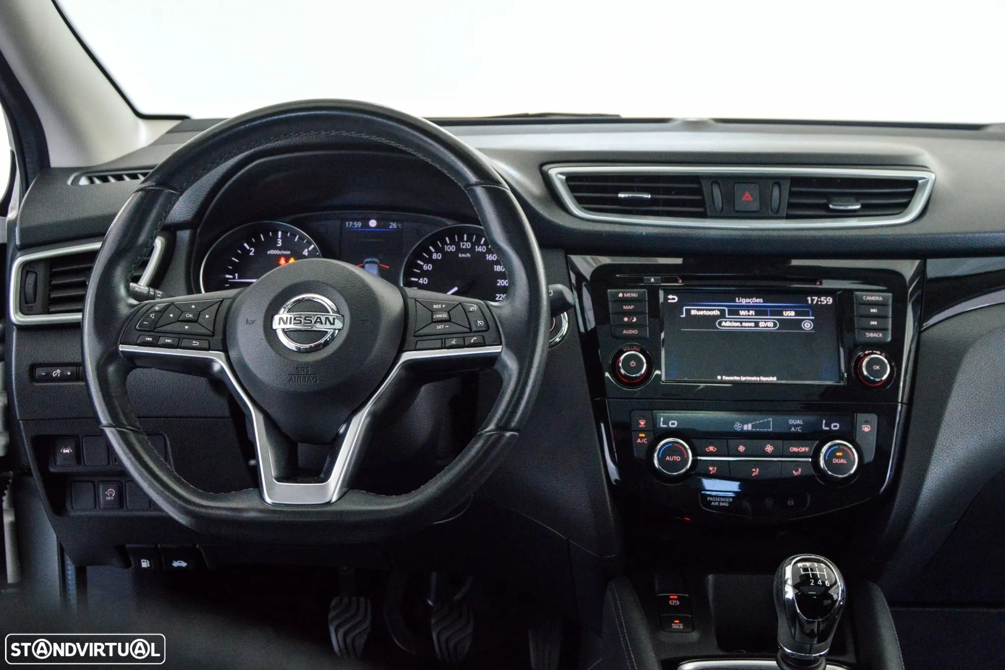 Nissan Qashqai 1.5 dCi N-Connecta J18 - 27