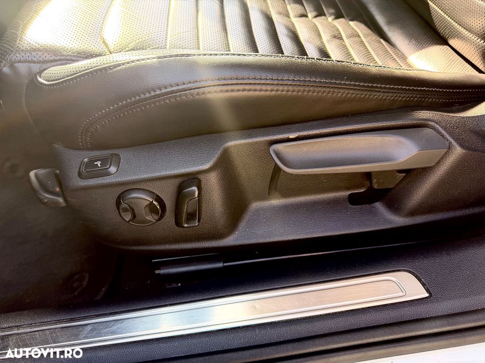 Volkswagen Passat 2.0 TDI DSG 4Motion Highline - 10