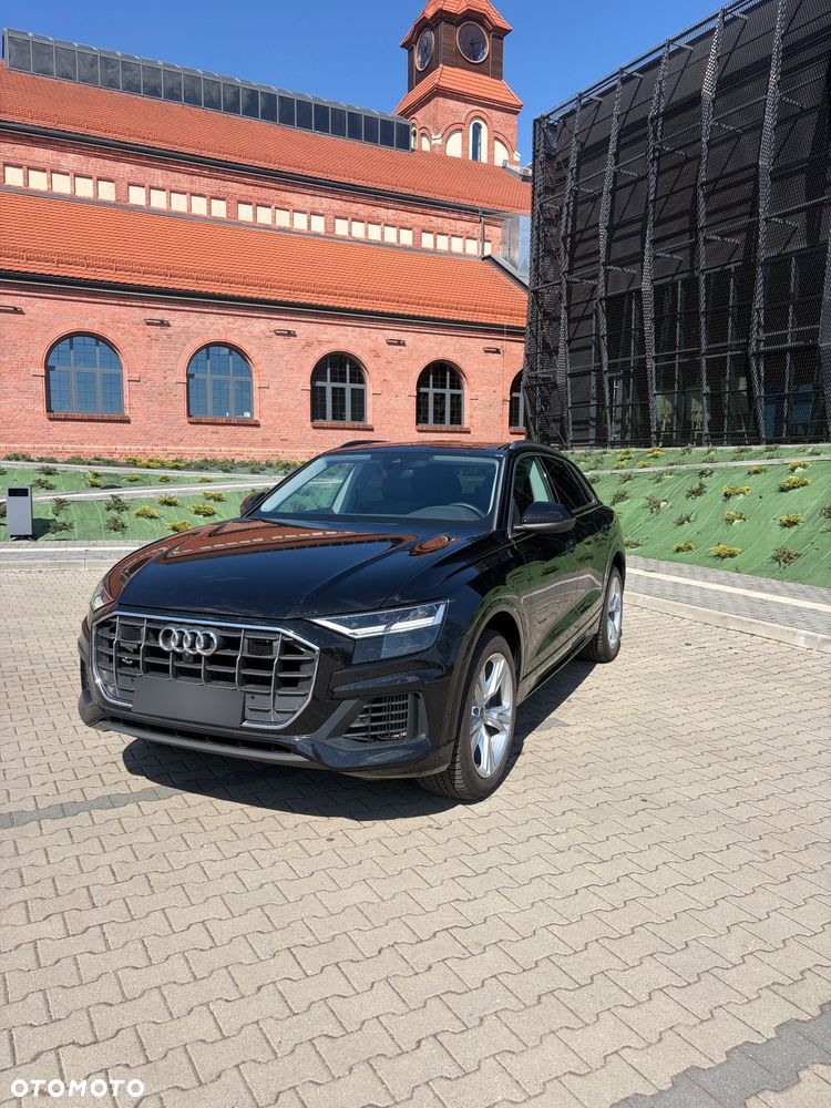 Audi Q8 55 TFSI quattro tiptronic - 1