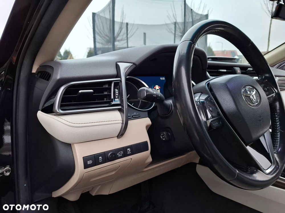 Toyota Camry 2.5 Hybrid Executive CVT - 15