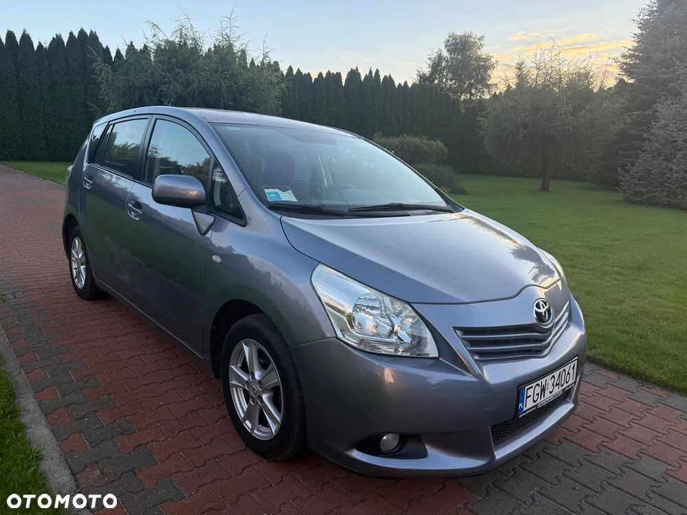 Toyota Verso 2.0 D-4D Executive - 12