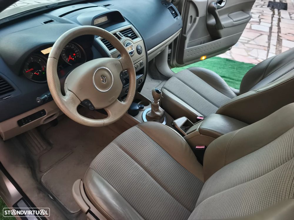 Renault Mégane Break 1.5 dCi Privilège Luxe - 9