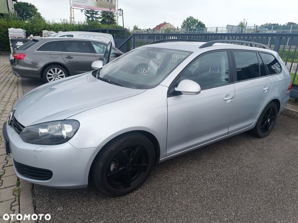 Volkswagen Golf - 2
