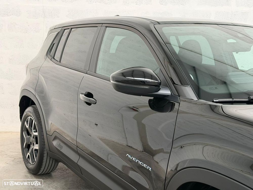 Jeep Avenger 54 kWh Black Edition - 12