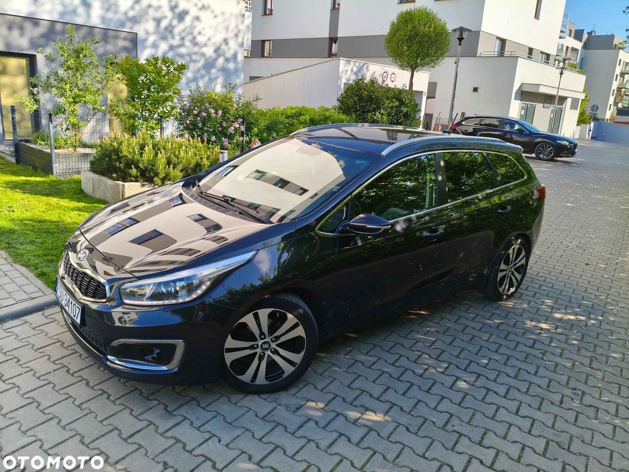 Kia Ceed 1.6 GDI Dream Team Edition - 2