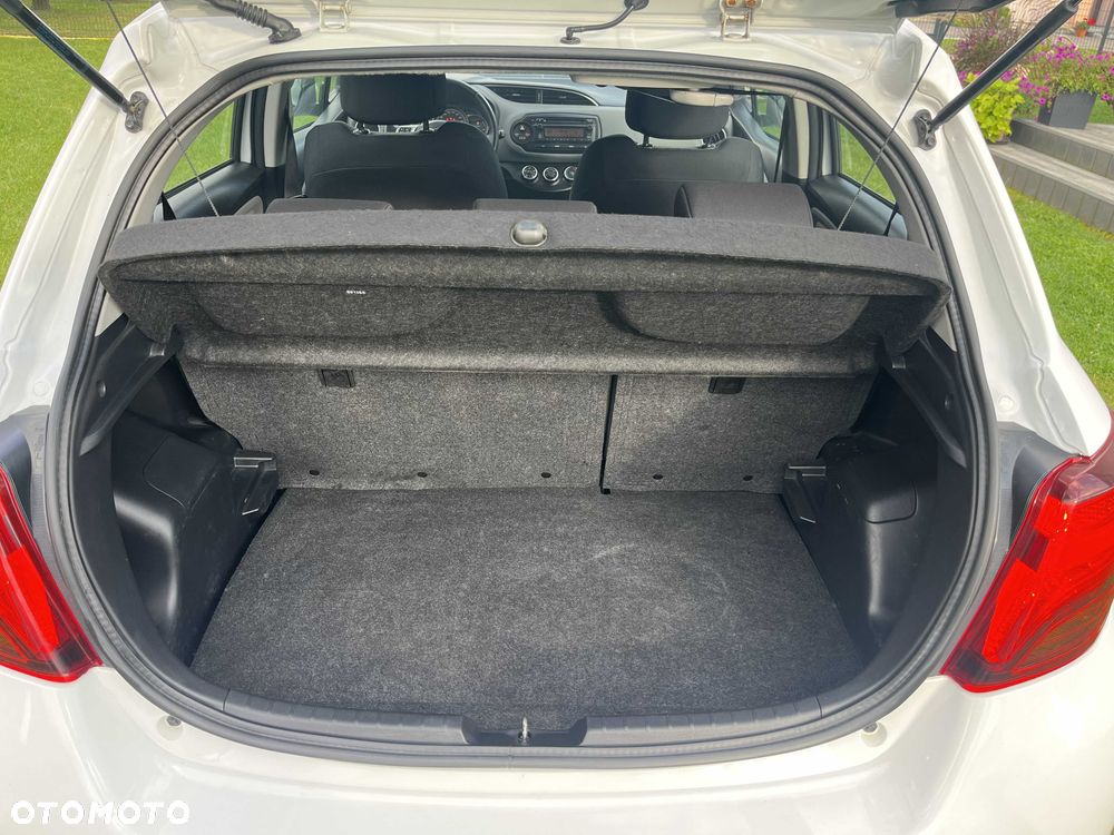 Toyota Yaris - 7