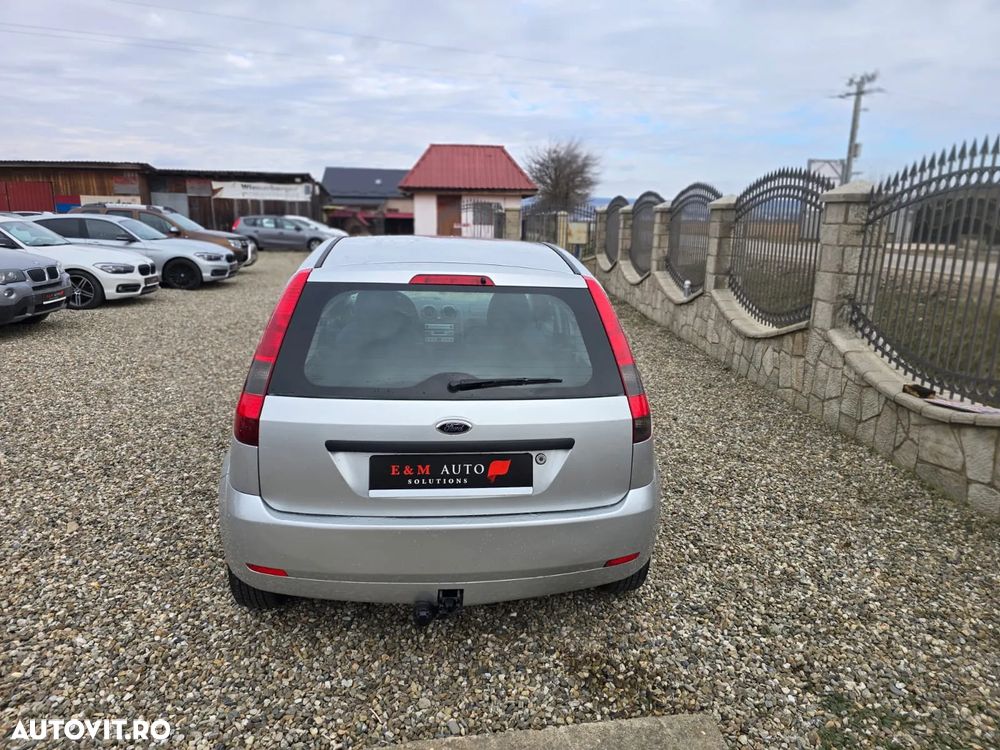 Ford Fiesta 1.4 Futura - 6