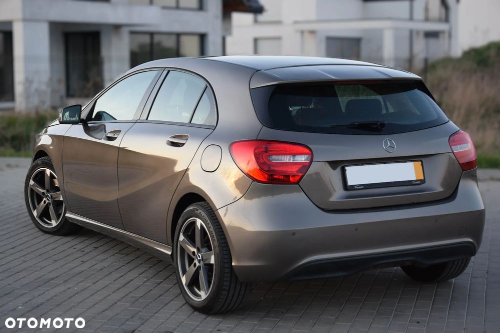 Mercedes-Benz Klasa A 180 BlueEfficiency Edition - 11