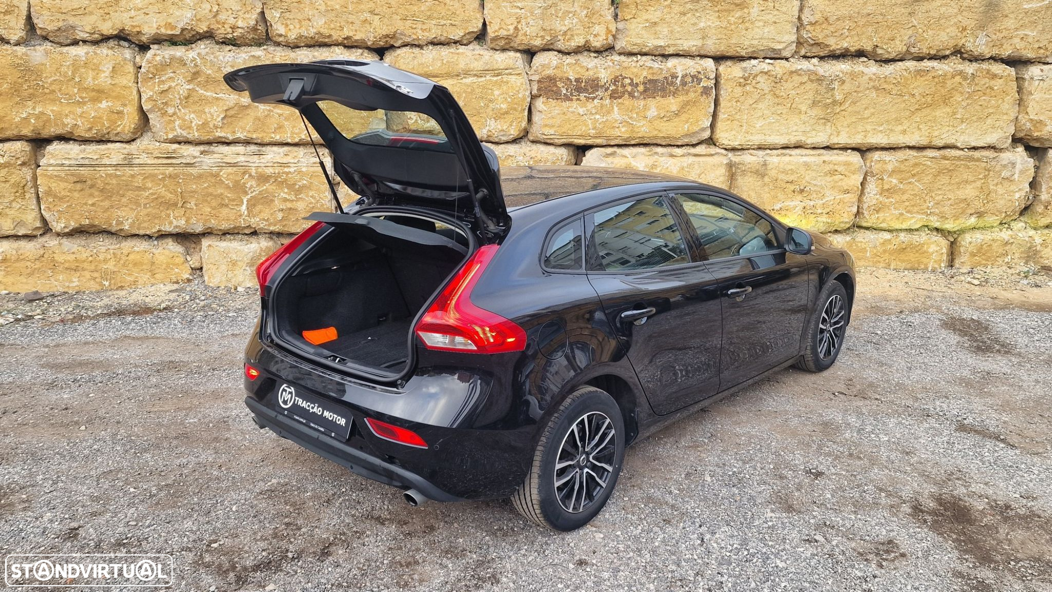 Volvo V40 1.5 T3 Sport Edition Geartronic - 34