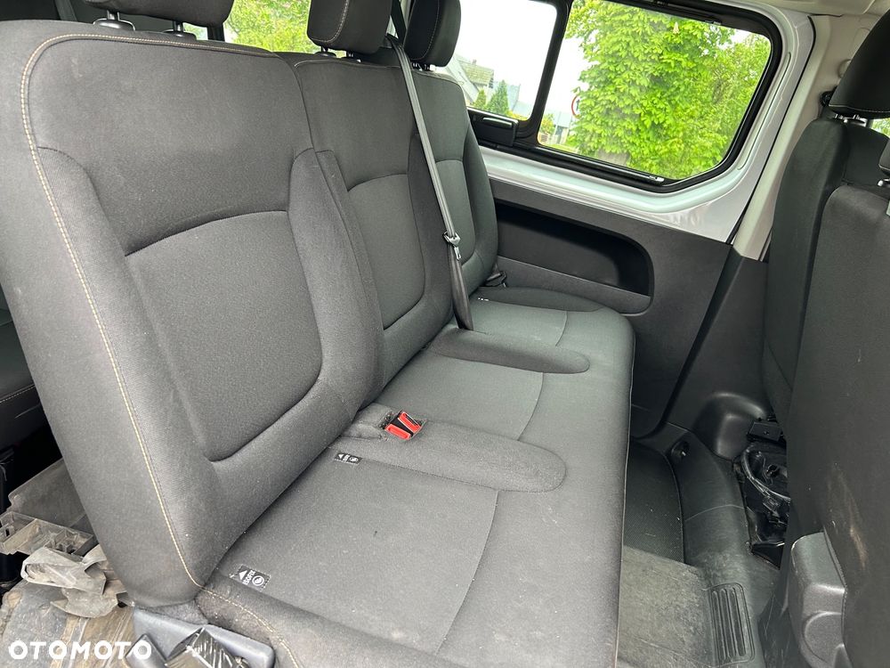 Renault Trafic - 12