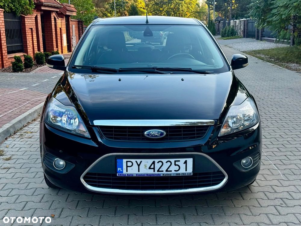 Ford Focus 1.8 FF Ghia - 11