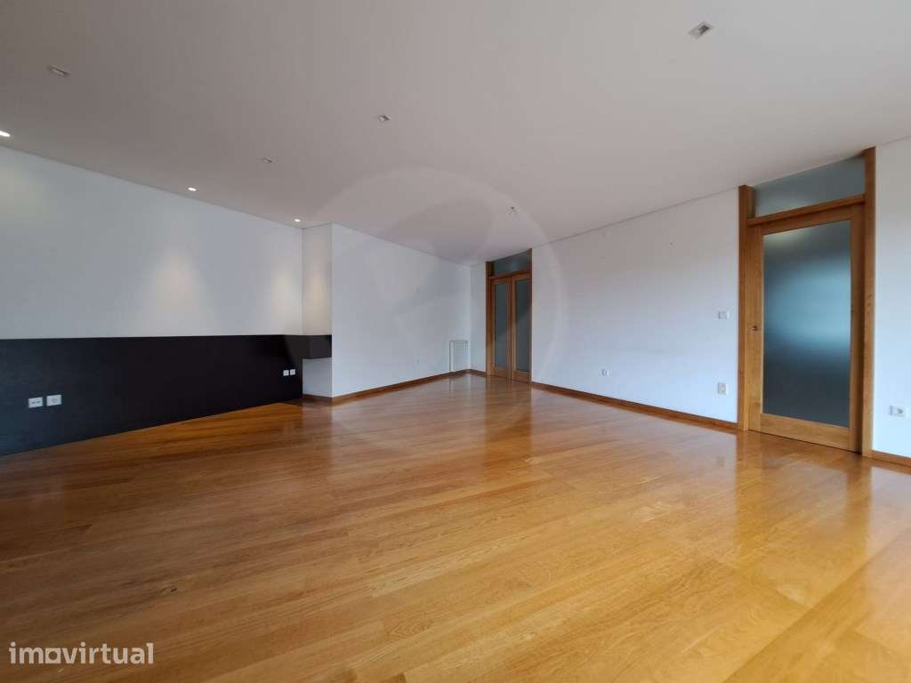 T2+1 para Arrendamento em Zona Nobre de Vila do Conde - Grande imagem: 4/42