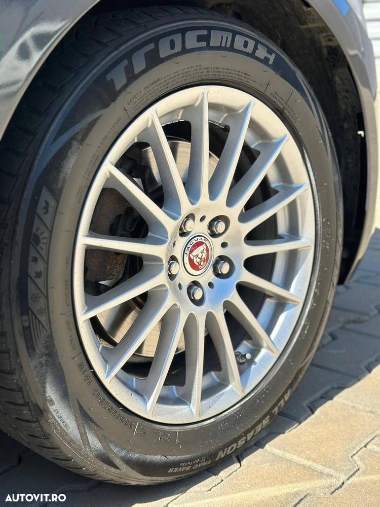 Jaguar XF 20d RWD E-Performance Prestige - 4