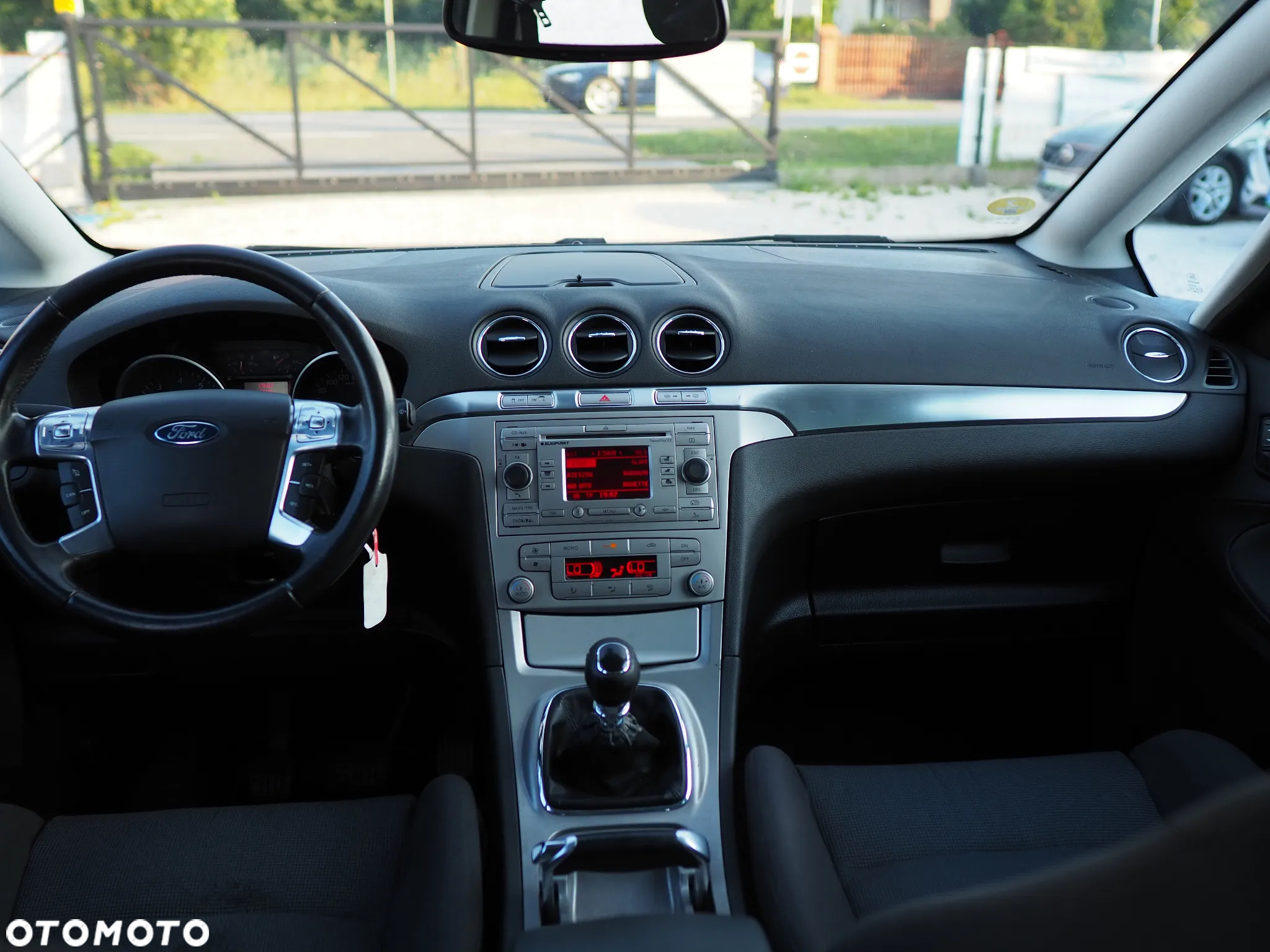 Ford S-Max 2.5 Titanium - 26