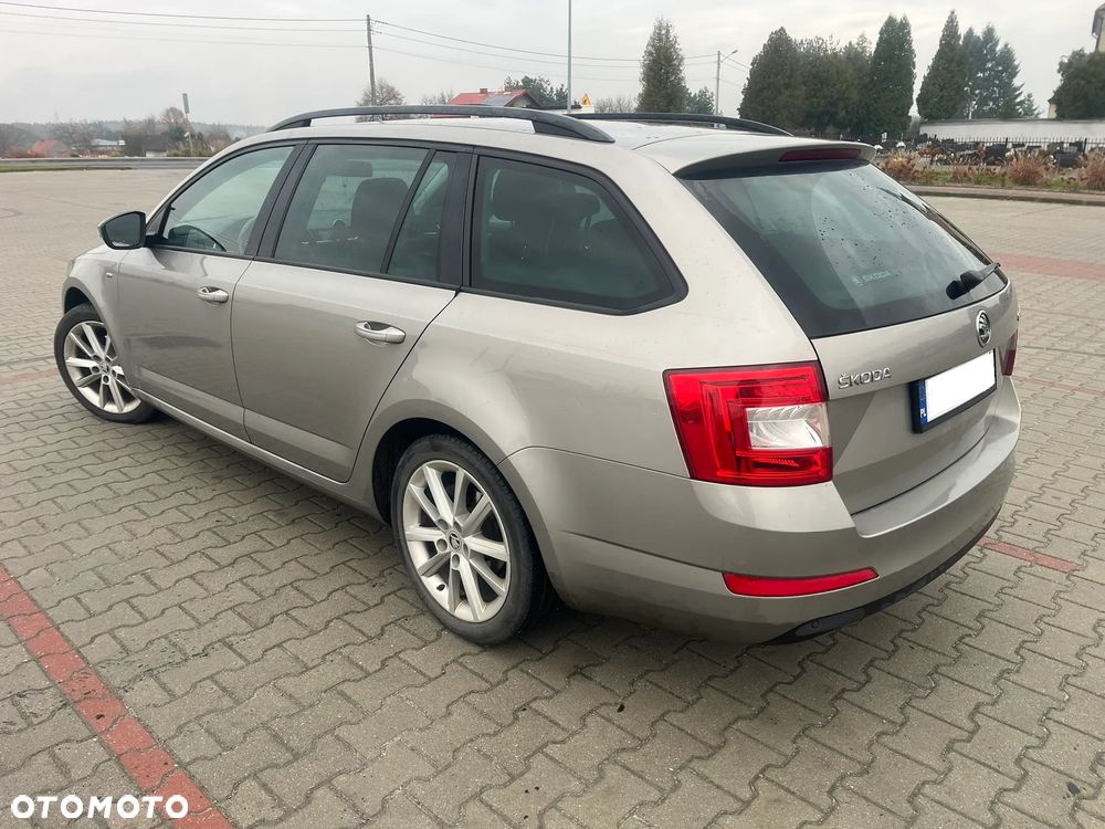 Skoda Octavia 1.4 TSI Joy DSG - 2