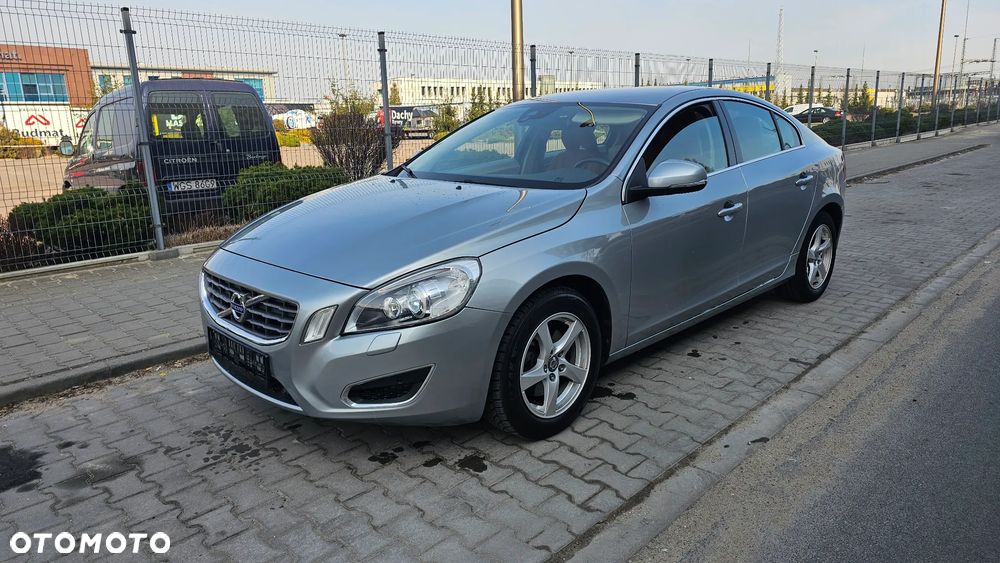 Volvo S60 DRIVe Summum - 28
