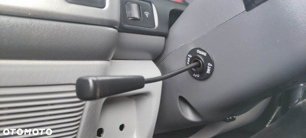 Mitsubishi Pajero - 10