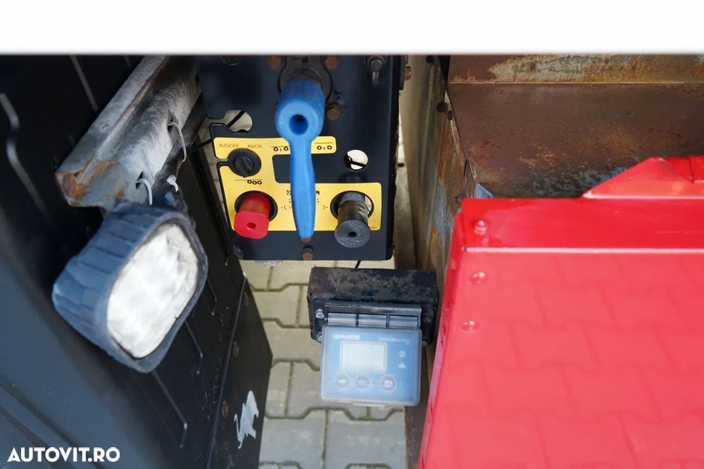 Schmitz Cargobull REFRIGERAT / TRANSPORT VECTOR 1550 / AXĂ RIDICATĂ / RECIPIENT DUBLU / COȘURI PENTRU PALEȚI - 21