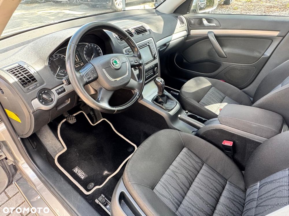Skoda Octavia 2.0 TDI DPF Elegance - 7