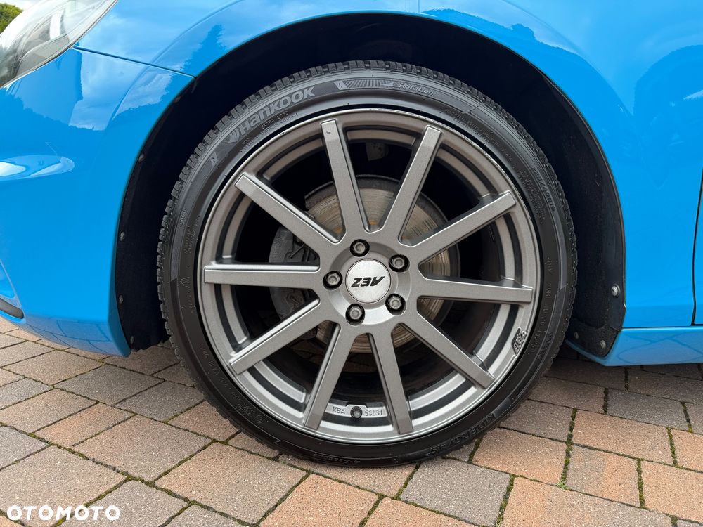 Volvo V40 D2 Drive-E R-Design Momentum - 35