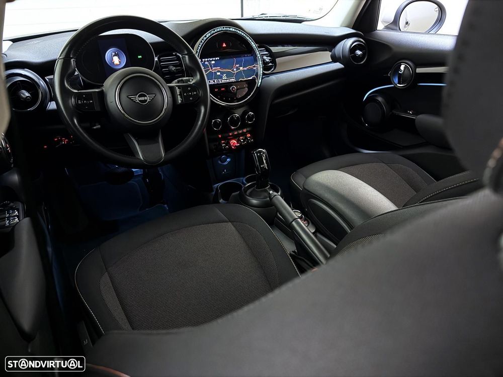 MINI 5 Portas Cooper Auto - 8