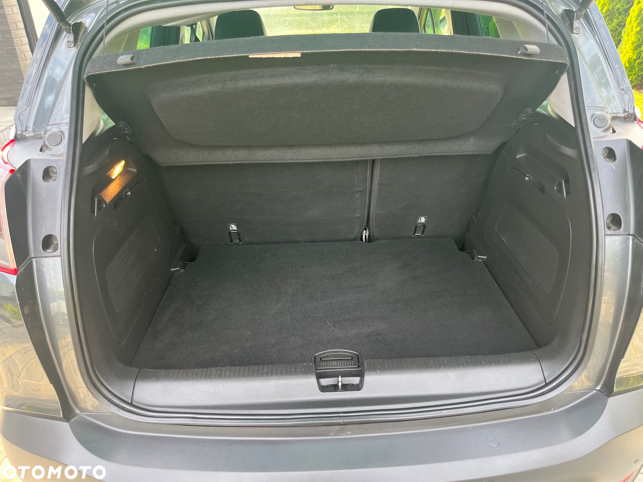 Opel Crossland X - 18