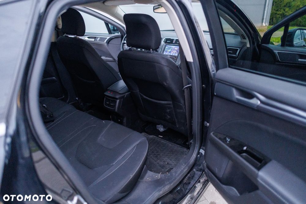 Ford Mondeo 2.0 EcoBlue Titanium - 13