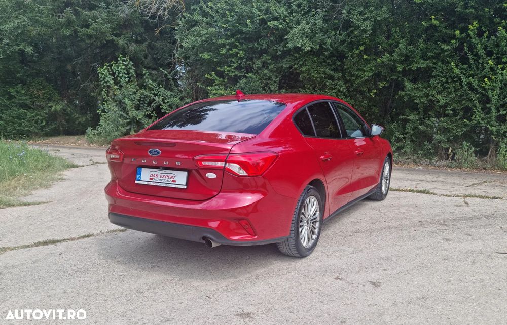 Ford Focus 1.0 EcoBoost Titanium Business - 8