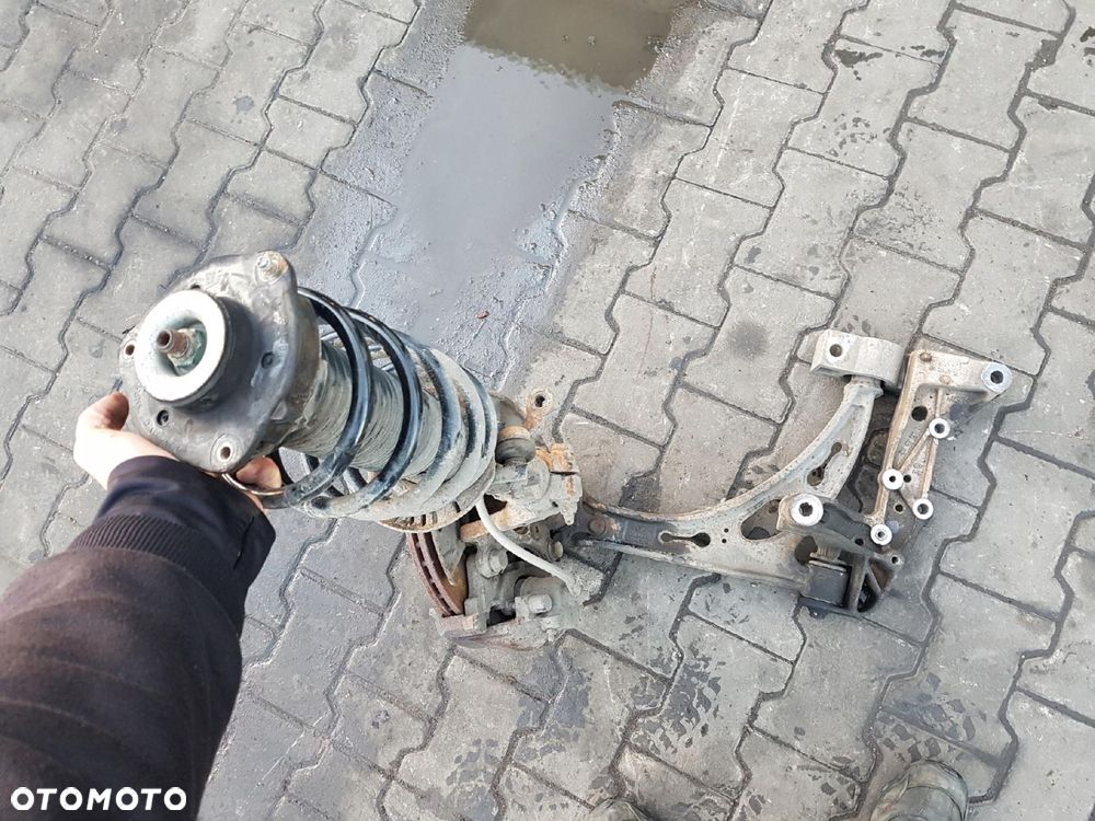 AUDI A3 8P 04-08r 2.0 TDI AMORTYZATOR ZWROTNICA PRAWA PRZÓD - 3