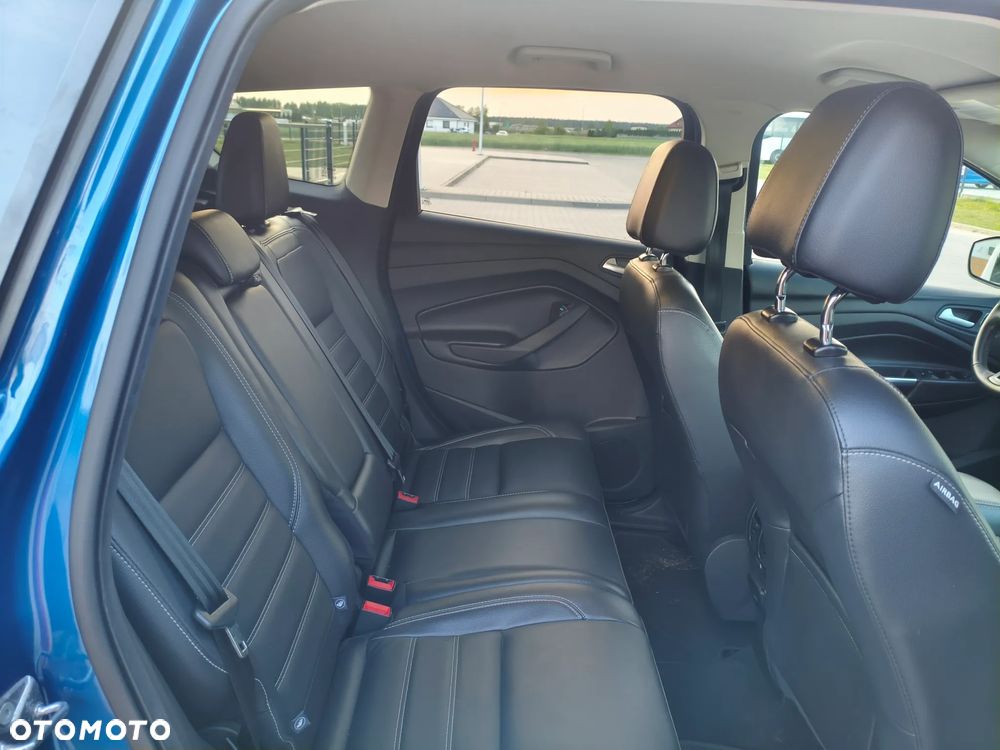 Ford Escape 2.0 EcoBoost AWD Titanium - 10