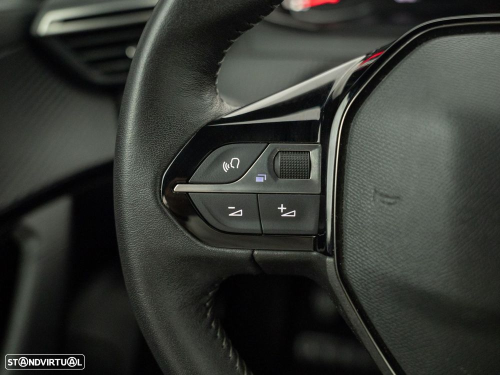 Peugeot 2008 1.2 PureTech Active Pack - 20