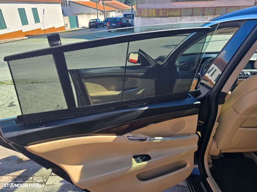 BMW 520 Gran Turismo d - 21