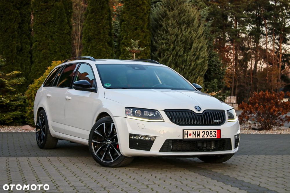 Skoda Octavia 2.0 TDI DSG RS - 8
