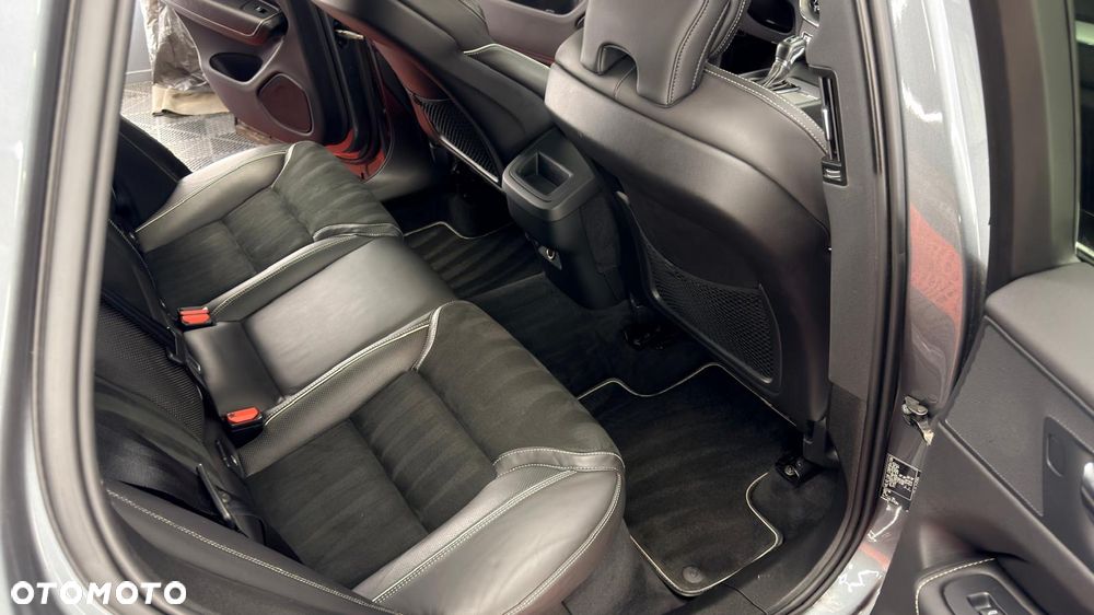 Volvo XC 60 D4 R-Design - 25