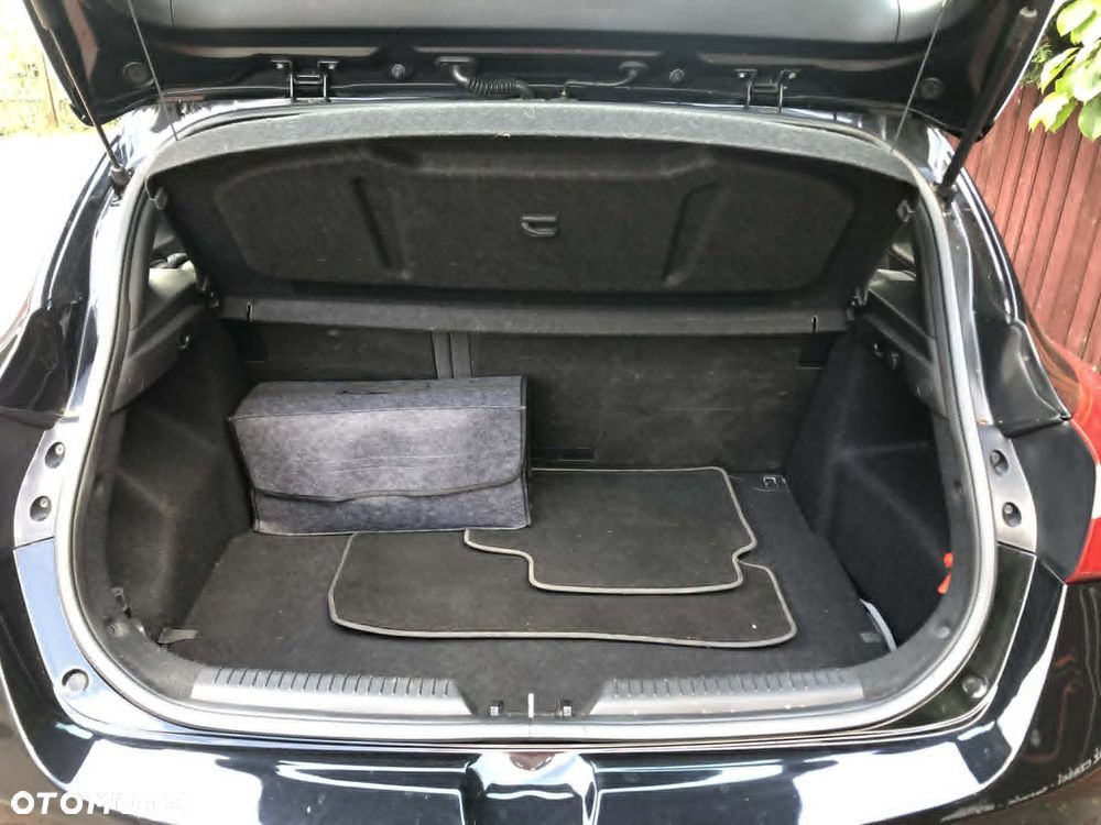 Hyundai i30 1.6 CRDi Premium - 8
