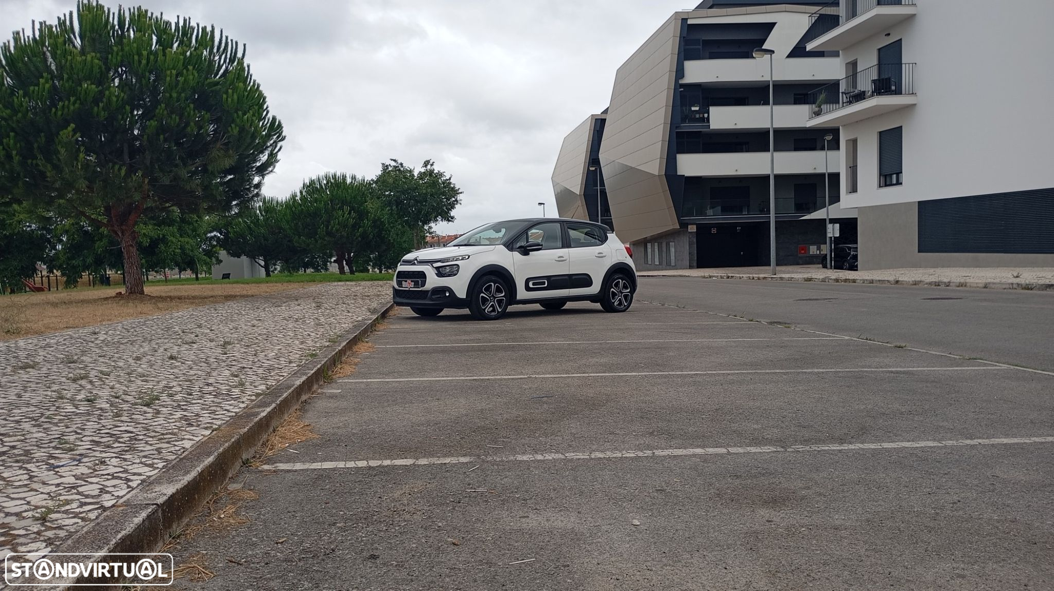Citroën C3 1.2 PureTech Shine - 31