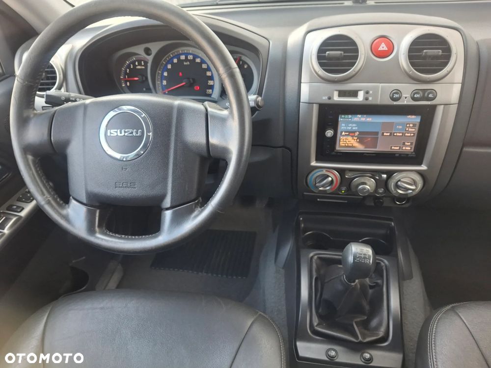 Isuzu D-Max 4x4 Double Cab Custom - 31