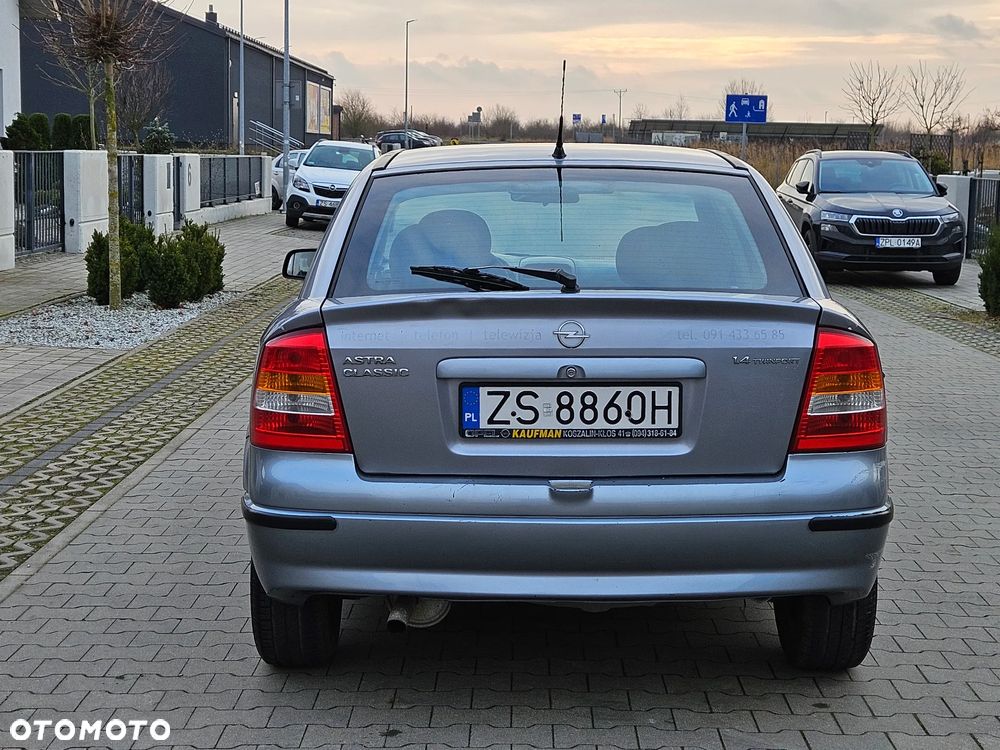 Opel Astra 1.4 Elegance - 24