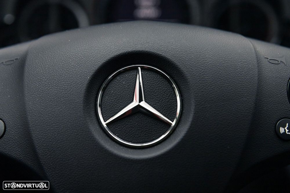 Mercedes-Benz E 250 BlueTEC Avantgarde Auto - 28