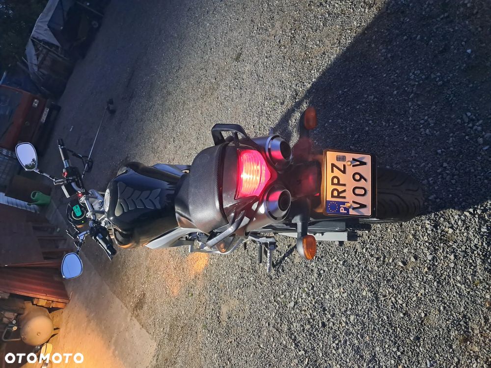 Yamaha FZ6 - 8