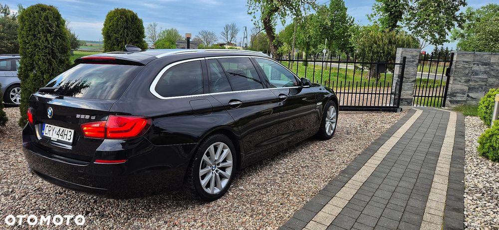 BMW Seria 5 525d xDrive Luxury Line - 18