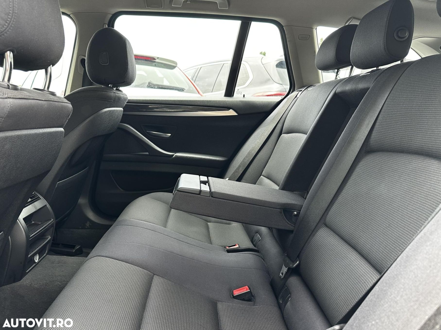 BMW Seria 5 518d Touring Aut. - 20