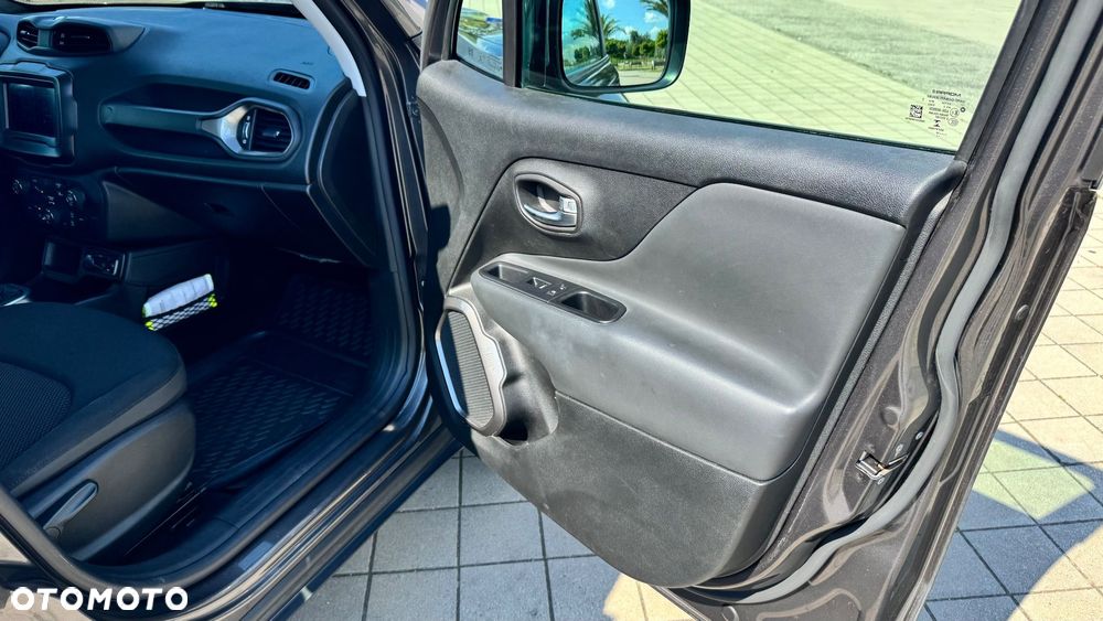 Jeep Renegade 1.4 MultiAir Limited FWD S&S - 26