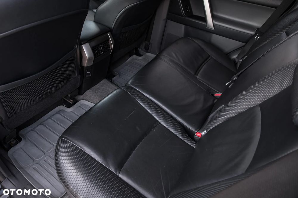 Toyota Land Cruiser LC 3.0 D-4D Prestige - 29
