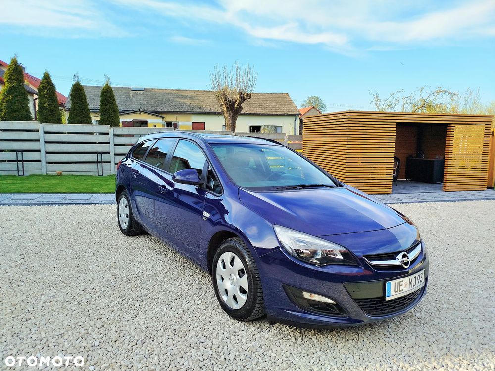 Opel Astra 1.4 Turbo 150 Jahre - 16