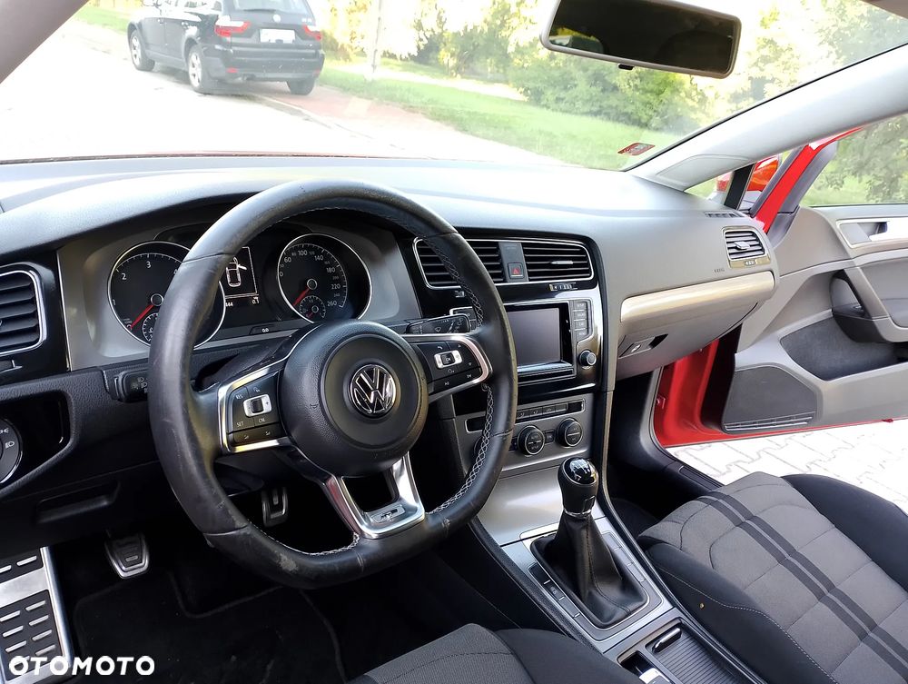 Volkswagen Golf 1.6 TDI Comfortline - 19