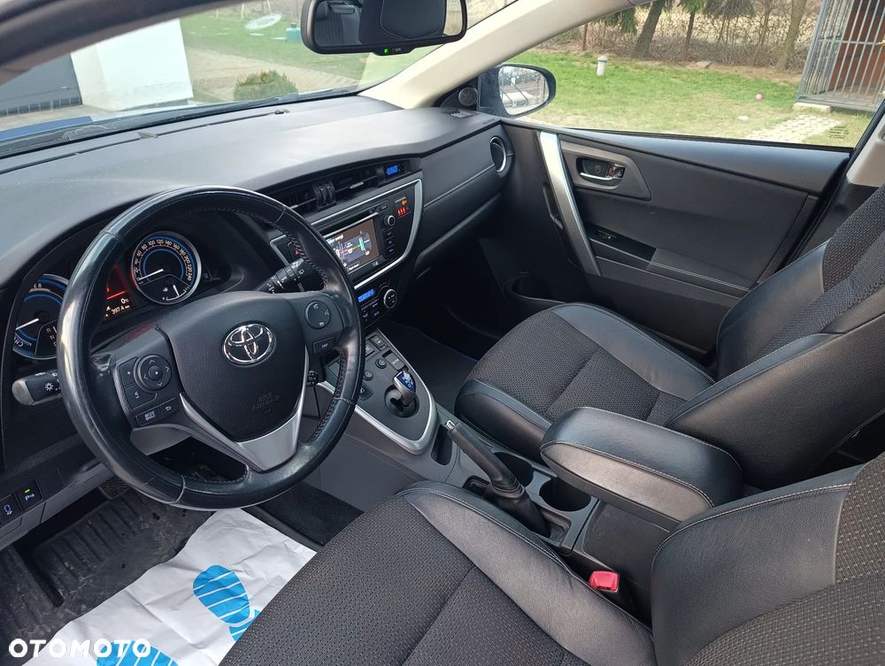 Toyota Auris 1.8 HSD Prestige NAVI - 10