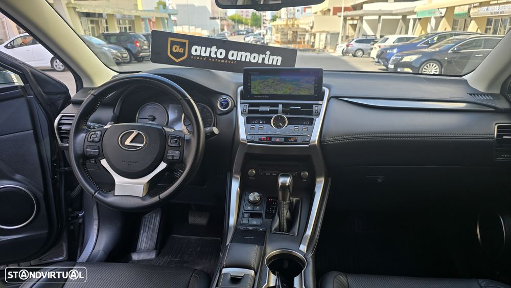 Lexus NX 300h Executive+ - 22